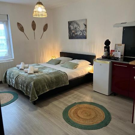 L'Auberge De La Gare, Appartements Tout Confort, Proches Gare Yzeure Экстерьер фото